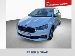Moon weiss perleffekt Gebraucht 2022 Skoda Fabia Style Kleinwagen | 16.360 € (Guter Preis)