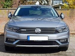 Grau Gebraucht 2017 VW Passat Alltrack Kombi | 22.610 € (Fairer Preis)