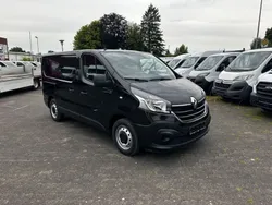 Schwarz Gebraucht 2021 Renault Trafic Van | 23.500 € (Etwas zu teuer)