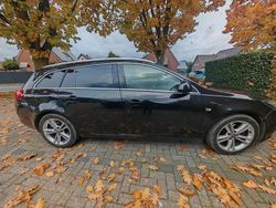 Schwarz Gebraucht 2011 Opel Insignia Sport Kombi | 5.200 € (Etwas zu teuer)