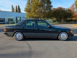 Schwarz Gebraucht 1990 Mercedes 190 Limousine | 11.200 €