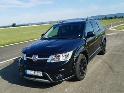 Schwarz Gebraucht 2014 Fiat Freemont SUV | 11.800 € (Fairer Preis)