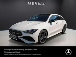 Weiß Gebraucht 2023 Mercedes CLA250 Shooting Brake AMG Line Premium Kombi | 41.660 €