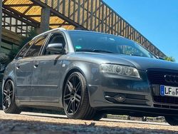 Grau Gebraucht 2007 Audi A4 S-Line Kombi | 4.900 € (Teuer)