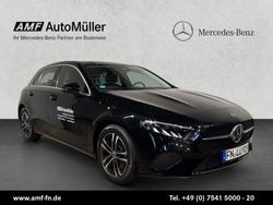 Kosmosschwarz Gebraucht 2023 Mercedes A180 Advanced Limousine | 29.900 € (Etwas zu teuer)