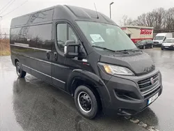Schwarz Gebraucht 2020 Fiat Ducato 33 Van | 9.999 €