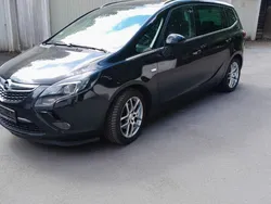 Schwarz Gebraucht 2011 Opel Zafira Tourer Active Van / Kleinbus | 6.200 € (Guter Preis)