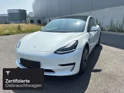 Weiß Gebraucht 2021 Tesla Model 3 Limousine | 27.800 € (Etwas zu teuer)