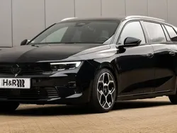Schwarz Gebraucht 2023 Opel Astra GS Line Limousine | 32.750 €