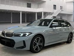 Grau Gebraucht 2025 BMW 330 M Sport Kombi | 41.550 € (Superpreis)