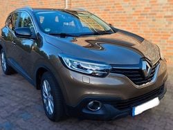 Braun Gebraucht 2019 Renault Kadjar LIMITED SUV | 10.900 € (Guter Preis)