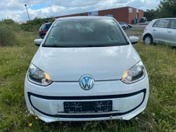 Weiß Gebraucht 2012 VW up! Kleinwagen | 2.450 € (Fairer Preis)