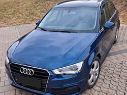 Blau Gebraucht 2016 Audi A3 Sportback Ambiente Kleinwagen | 18.000 € (Fairer Preis)