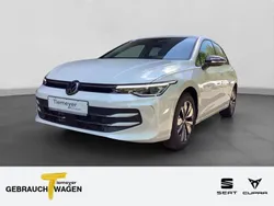 Oryxweiß perlmutteffekt Gebraucht 2024 VW Golf VIII Goal Limousine | 27.950 €