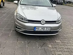 Grau Gebraucht 2018 VW Golf VII Comfortline Kombi | 8.990 € (Guter Preis)