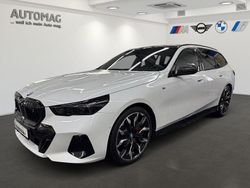 Mineralweiß Gebraucht 2024 BMW i5 M Sport Limousine | 61.990 €