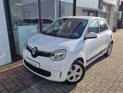 Pyreneesweiß Gebraucht 2020 Renault Twingo LIMITED Kleinwagen | 10.950 € (Etwas zu teuer)
