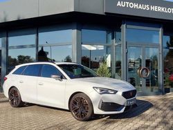 Nevadaweissmet. (metallic) Gebraucht 2023 Cupra Leon Kombi | 30.980 € (Teuer)