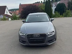 Grau Gebraucht 2015 Audi A3 Sportback Attraction Kombi | 12.800 € (Fairer Preis)