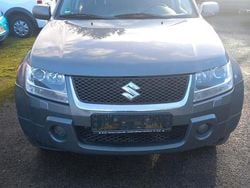 Grau Gebraucht 2006 Suzuki Grand Vitara SUV | 2.500 €