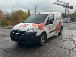 Weiß Gebraucht 2017 Peugeot Partner Premium Van | 3.999 € (Fairer Preis)
