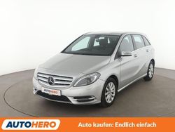 Silber Gebraucht 2015 Mercedes B180 Van / Kleinbus | 14.990 € (Fairer Preis)
