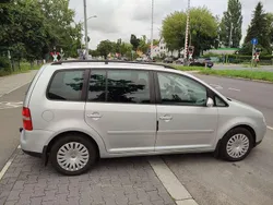 Silber Gebraucht 2004 VW Touran Trendline Van / Kleinbus | 2.700 € (Fairer Preis)