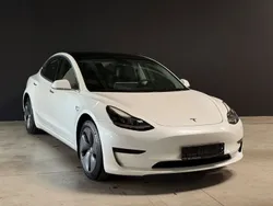 Weiß Gebraucht 2020 Tesla Model 3 Standard Range Plus Limousine | 22.900 € (Guter Preis)