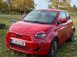 Rot Gebraucht 2021 Fiat 500e Red Kleinwagen | 18.500 € (Fairer Preis)