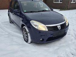 Blau Gebraucht 2008 Dacia Sandero Kleinwagen | 1.799 € (Fairer Preis)