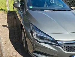 Grau Gebraucht 2016 Opel Astra Edition Kombi | 9.100 € (Guter Preis)
