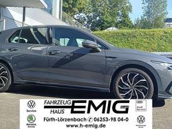 Grau Gebraucht 2022 VW Golf VIII R-line Limousine | 25.995 € (Fairer Preis)