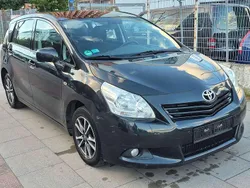 Night time black Gebraucht 2012 Toyota Verso Edition Van / Kleinbus | 3.500 € (Fairer Preis)