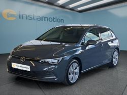 Grau Gebraucht 2021 VW Golf VIII Kleinwagen | 22.749 € (Fairer Preis)