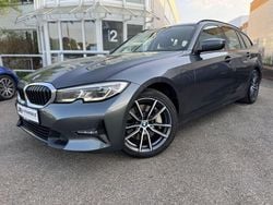 Grau Gebraucht 2020 BMW 330 Sport Line Kombi | 17.999 € (Superpreis)