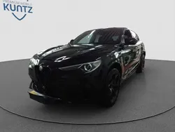 Nero vulcano Gebraucht 2022 Alfa Romeo Stelvio Quadrifoglio SUV | 59.980 € (Fairer Preis)