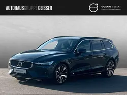 Denim blue Gebraucht 2024 Volvo V60 Core Kombi | 35.850 € (Guter Preis)