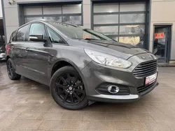 Grau Gebraucht 2018 Ford S-MAX Business Edition Van / Kleinbus | 17.499 € (Etwas zu teuer)