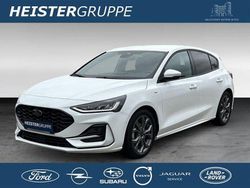 Weiß Gebraucht 2024 Ford Focus ST-Line Limousine | 24.990 € (Etwas zu teuer)