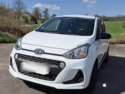 Weiß Gebraucht 2018 Hyundai i10 Passion Plus Kleinwagen | 9.400 € (Fairer Preis)