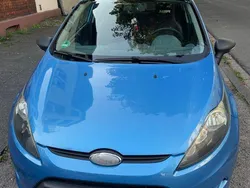 Blau Gebraucht 2010 Ford Fiesta Titanium Kleinwagen | 2.000 € (Guter Preis)