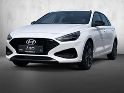 Weiß Neu 2024 Hyundai i30 Advantage Limousine | 21.790 € (Fairer Preis)