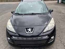 Schwarz Gebraucht 2011 Peugeot 207 Outdoor Outdoor Kombi | 2.600 €