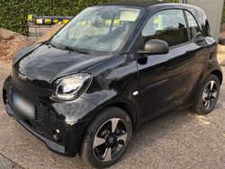 Schwarz Gebraucht 2021 Smart ForTwo Coupé Kleinwagen | 8.900 € (Guter Preis)