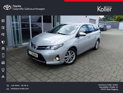 Silber Gebraucht 2014 Toyota Auris Edition Kombi | 9.900 € (Fairer Preis)