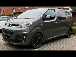 Grau Gebraucht 2016 Citroën Spacetourer Van | 23.000 €