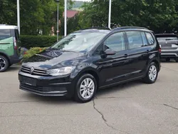 Schwarz Gebraucht 2022 VW Touran Comfortline Van / Kleinbus | 25.900 € (Fairer Preis)