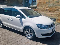 Weiß Gebraucht 2011 VW Sharan Comfortline Van / Kleinbus | 12.900 € (Teuer)