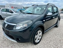 Grau Gebraucht 2011 Dacia Sandero Stepway Kleinwagen | 3.750 € (Fairer Preis)