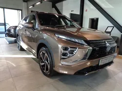 Bronzebraun Neu 2025 Mitsubishi Eclipse Cross Select SUV | 32.990 €
